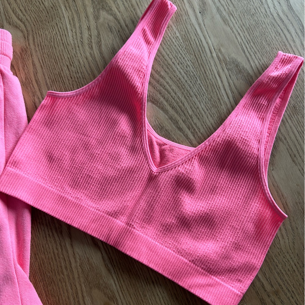 Pink Lounge Set - Picture 7 of 7
